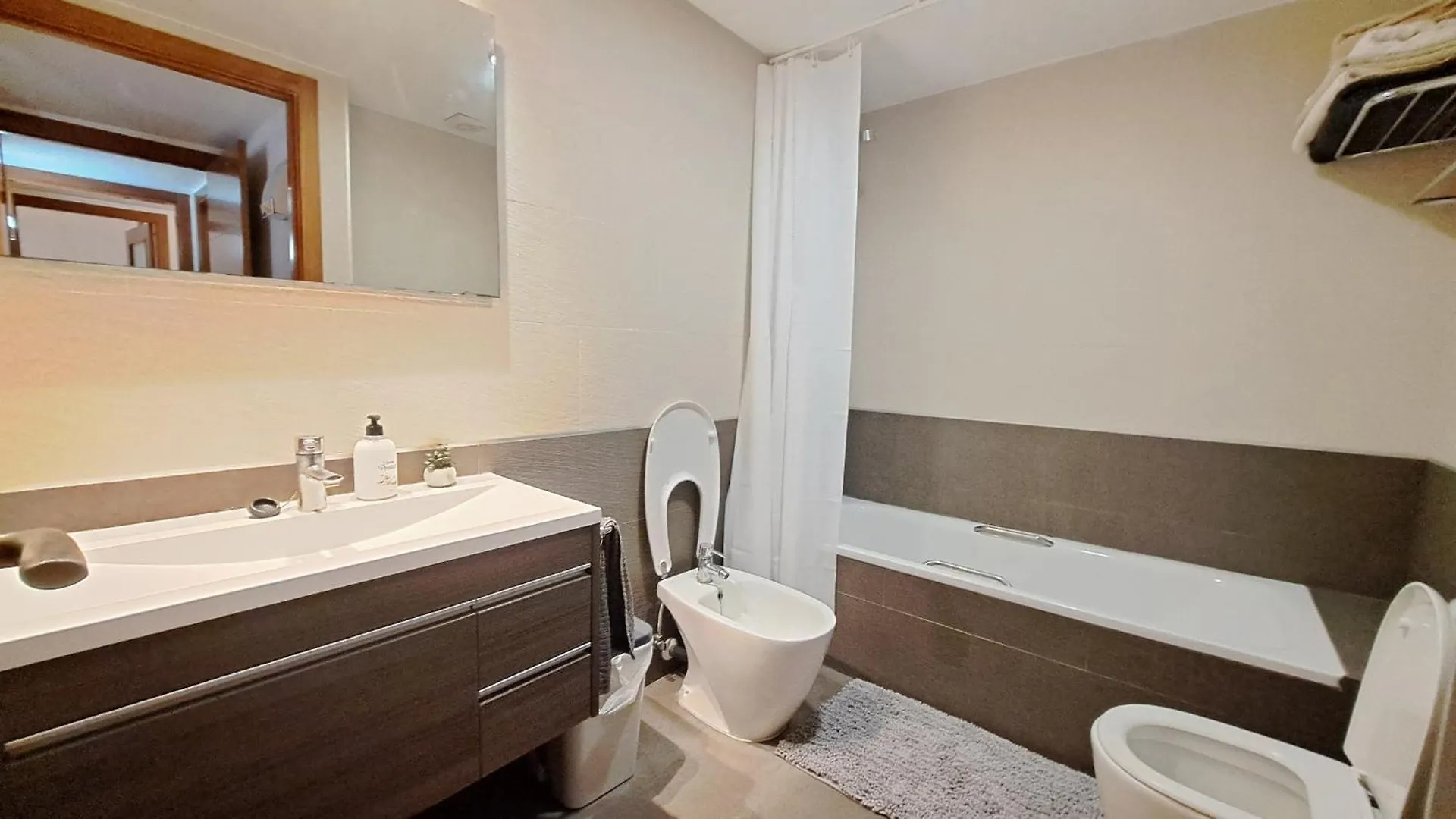 2-Bedroom Apartment In Lloret De Mar City Center 0*,