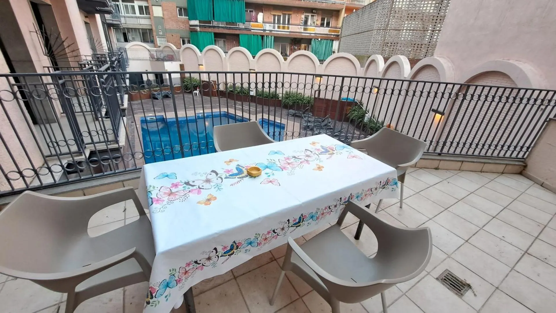 2-Bedroom Apartment In Lloret De Mar City Center